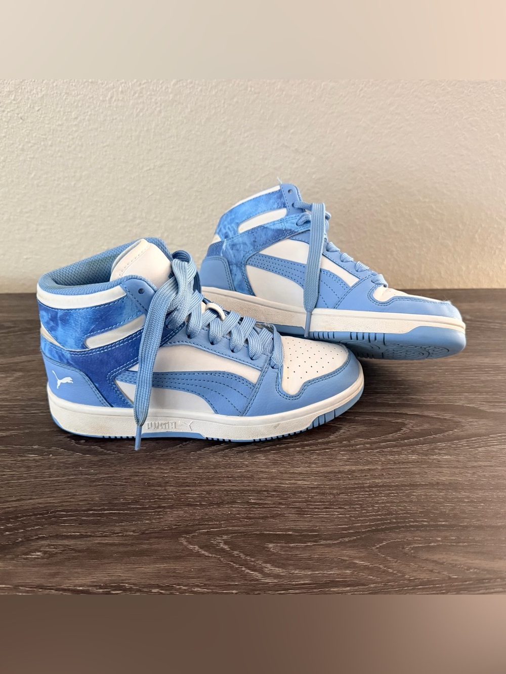 Puma Hi High Top Sneakers Blue & White US Size 4 Big Kids